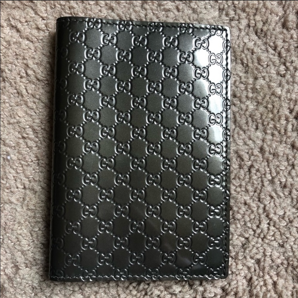 Gucci card holder
